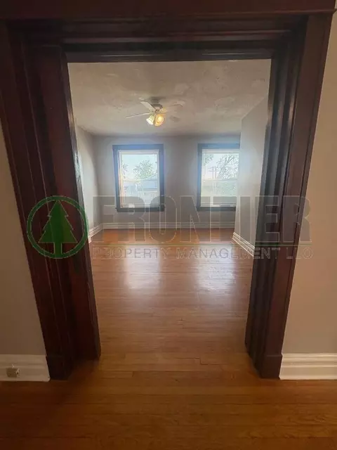 4114 Osceola St, Saint Louis, MO 63116