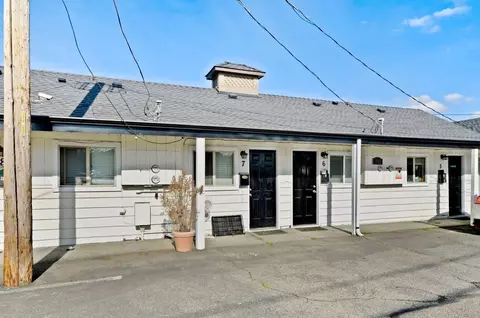 209 W James St, Kent, WA 98032