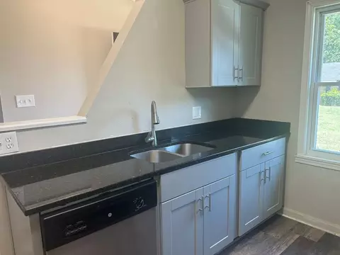 2625 Stewart Dr, Raleigh, NC 27603