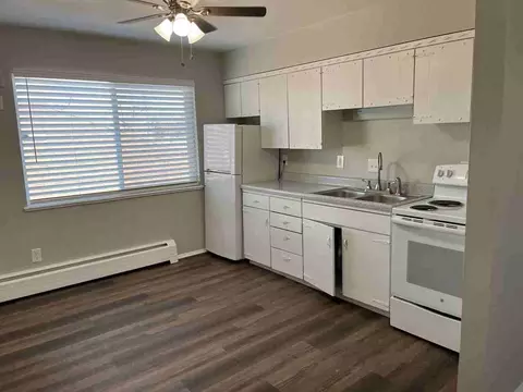 8355 W 9th Ave, Lakewood, CO 80214