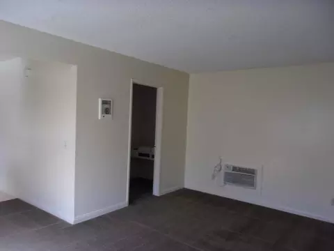 505 W Grand Blvd, Corona, CA 92882