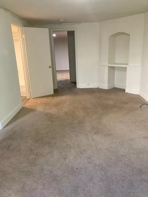38 W Biddle St, Baltimore, MD 21201