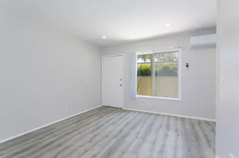 500 Orange Ave, Long Beach, CA 90802 photo 5