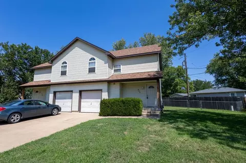 204 N Queen St, Maize, KS 67101