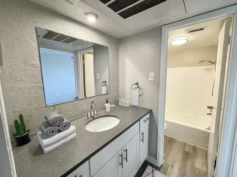 2735 E Thomas Rd, Phoenix, AZ 85016 photo 19