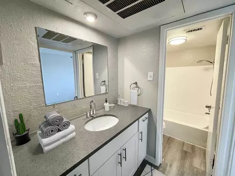 2735 E Thomas Rd, Phoenix, AZ 85016 photo 26