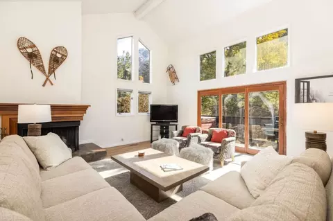 7430 S Wasatch Blvd, Cottonwood Heights, UT 84121