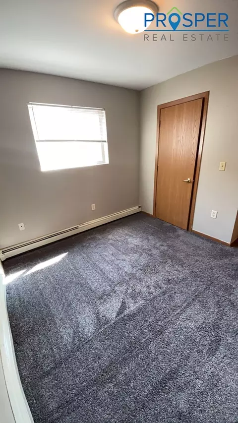 1211 S Dewey St, Eau Claire, WI 54701 photo 14