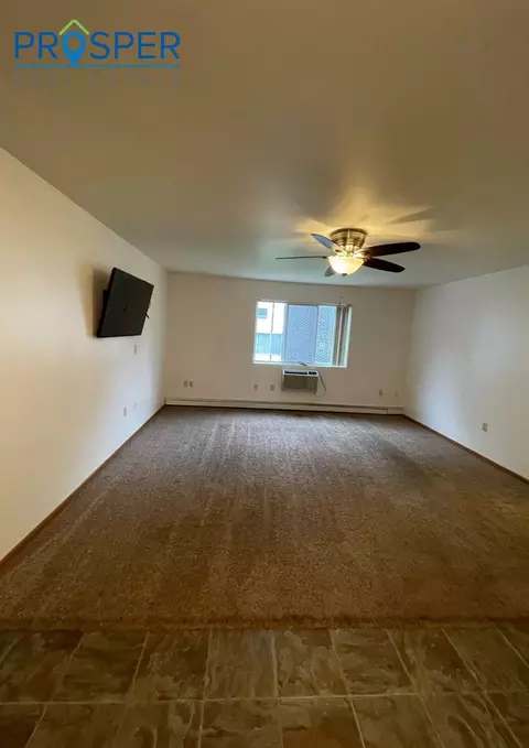 1211 S Dewey St, Eau Claire, WI 54701