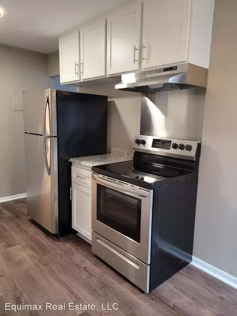 13551365 N Eustis St, Saint Paul, MN 55108