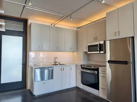 4558 7th Ave NE, Seattle, WA 98105