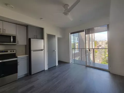 123 Bellevue Ave E, Seattle, WA 98102