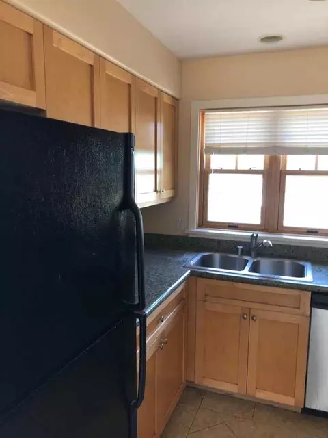 6736 Sueno Rd, Isla Vista, CA 93117