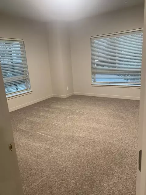 1650 NE Market Dr, Fairview, OR 97024