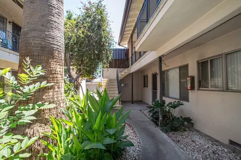 5734 Hazeltine Ave, Los Angeles, CA 91401