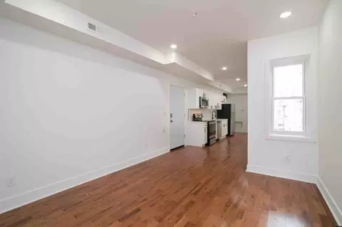 3035 W Diamond St, Philadelphia, PA 19121