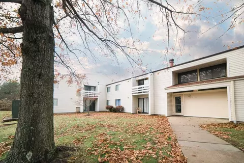 130 Sunnyhill Dr, Beaver Falls, PA 15010