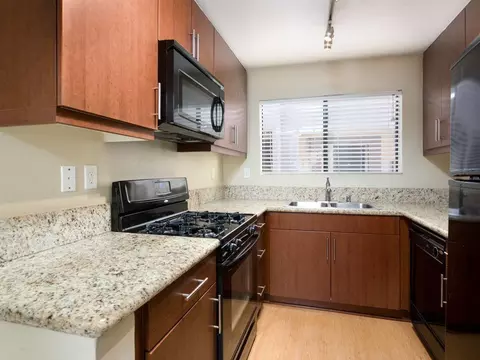 350 S San Fernando Blvd, Burbank, CA 91502 photo 11