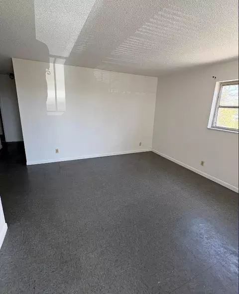 1406 Barton Rd, Lake Worth Beach, FL 33460