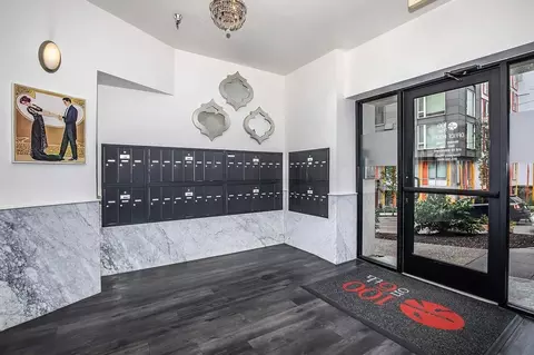 100 6th Ave S, Seattle, WA 98104