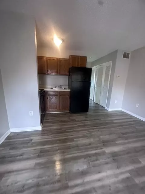 15910 Warwick Blvd, Newport News, VA 23608