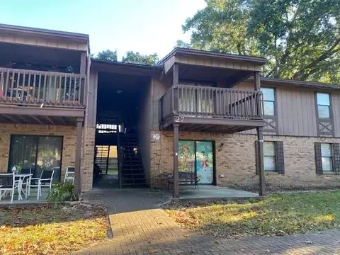 27 E Burgess Rd, Pensacola, FL 32503
