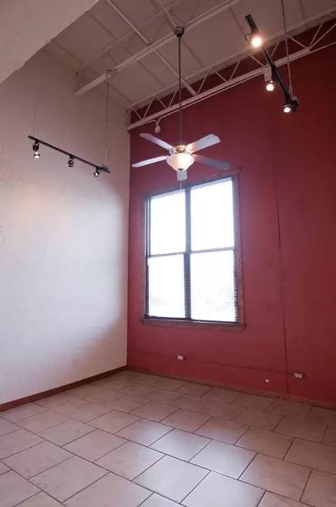 520 W Olive St, Springfield, MO 65806 photo 7
