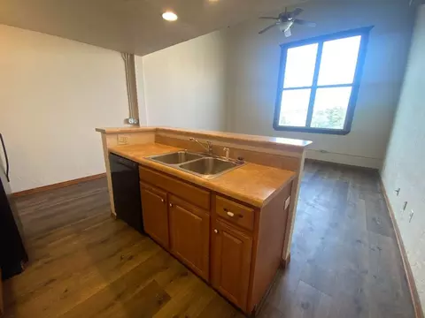 520 W Olive St, Springfield, MO 65806 photo 8