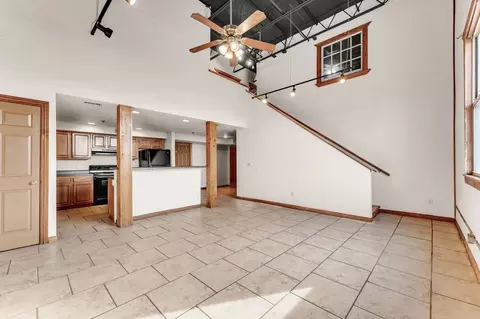 520 W Olive St, Springfield, MO 65806