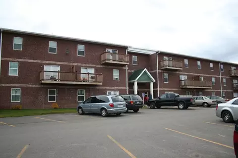 2722 Scenic Dr, Marquette, MI 49855
