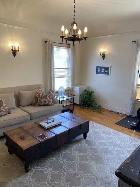 366 N Curson Ave, Los Angeles, CA 90036