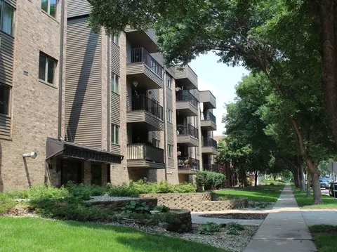 647 S Main Ave, Sioux Falls, SD 57104