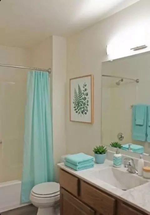 647 S Main Ave, Sioux Falls, SD 57104 photo 5