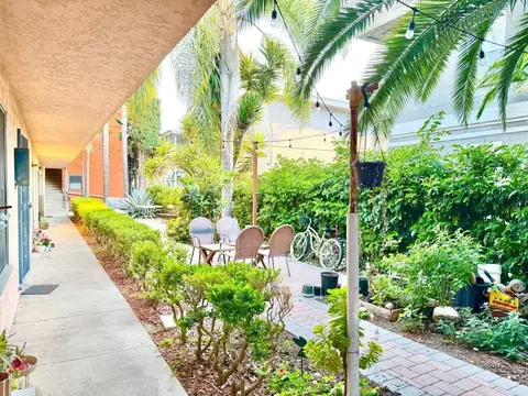 1061 E Broadway, Long Beach, CA 90802 photo 2