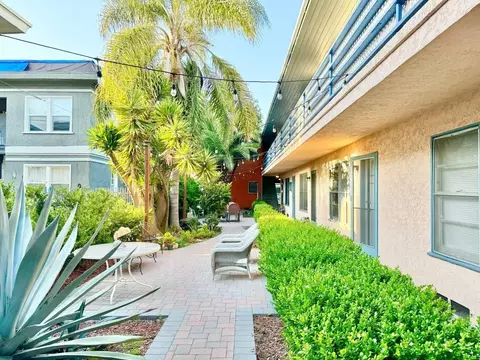 1061 E Broadway, Long Beach, CA 90802