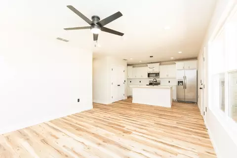 125 Chisum Dr, Clovis, NM 88101