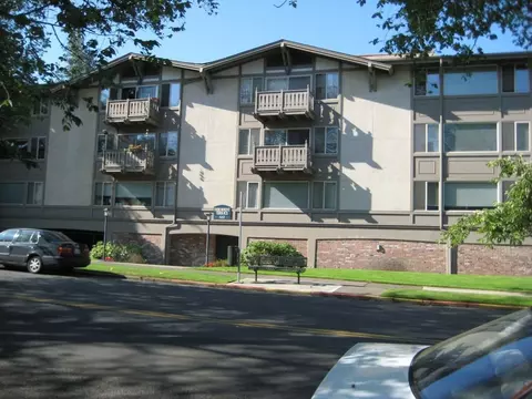522 N I St, Tacoma, WA 98403