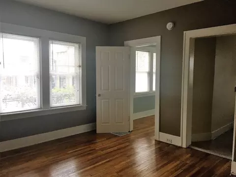 131 Diamond Ave SE, Grand Rapids, MI 49506