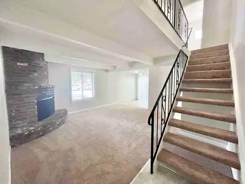2805 H St, Sacramento, CA 95816