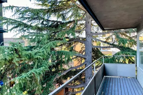 1821 Harvard Ave, Seattle, WA 98122