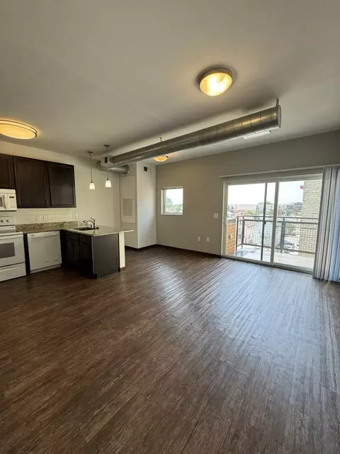 425 W Washington Ave, Madison, WI 53703