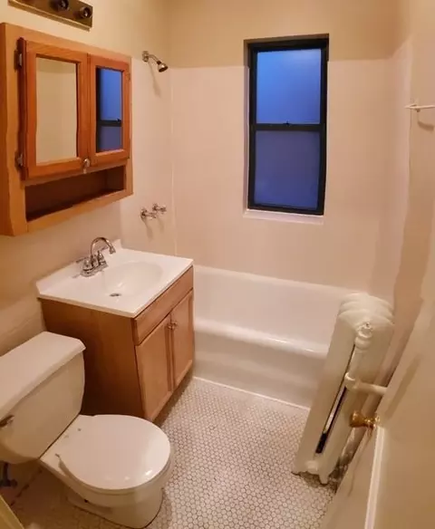 138 E 155th St, Harvey, IL 60426 photo 5