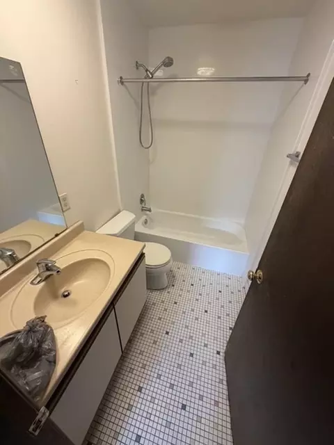 643 E Johnson St, Madison, WI 53703 photo 14