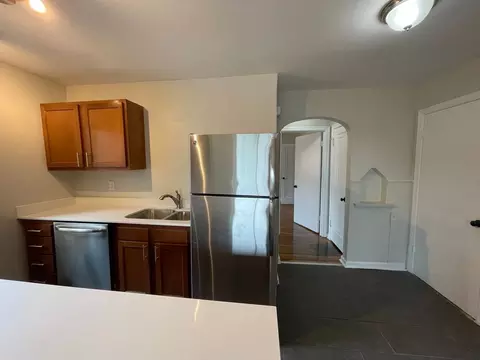 3036 Hackberry St, Cincinnati, OH 45206