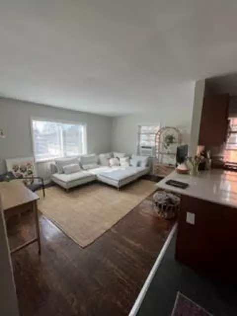 3036 Hackberry St, Cincinnati, OH 45206 photo 8