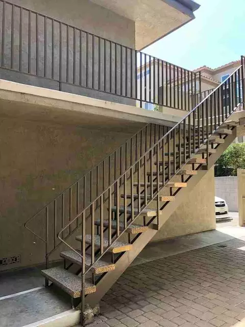 8362 Atlanta Ave, Huntington Beach, CA 92646