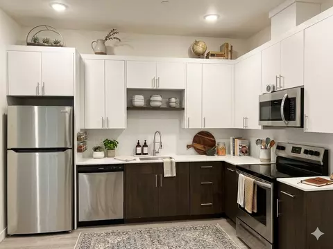 232 NE 61st Ave, Portland, OR 97213