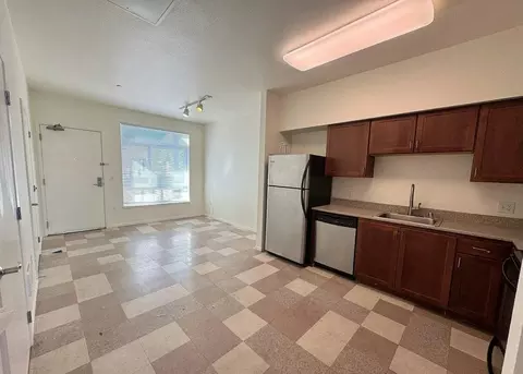1740 Bancroft Ave, San Francisco, CA 94124