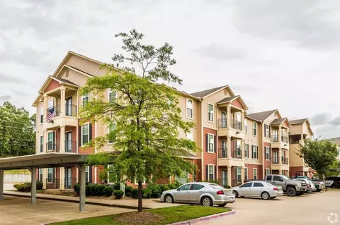 821 E O St, Russellville, AR 72801