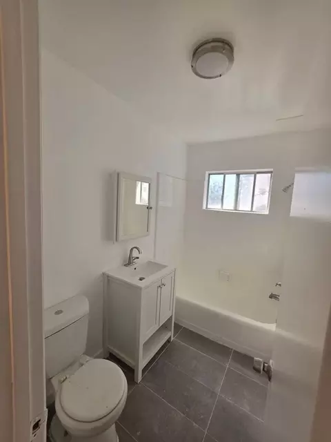 6536 La Mirada Ave, Los Angeles, CA 90038